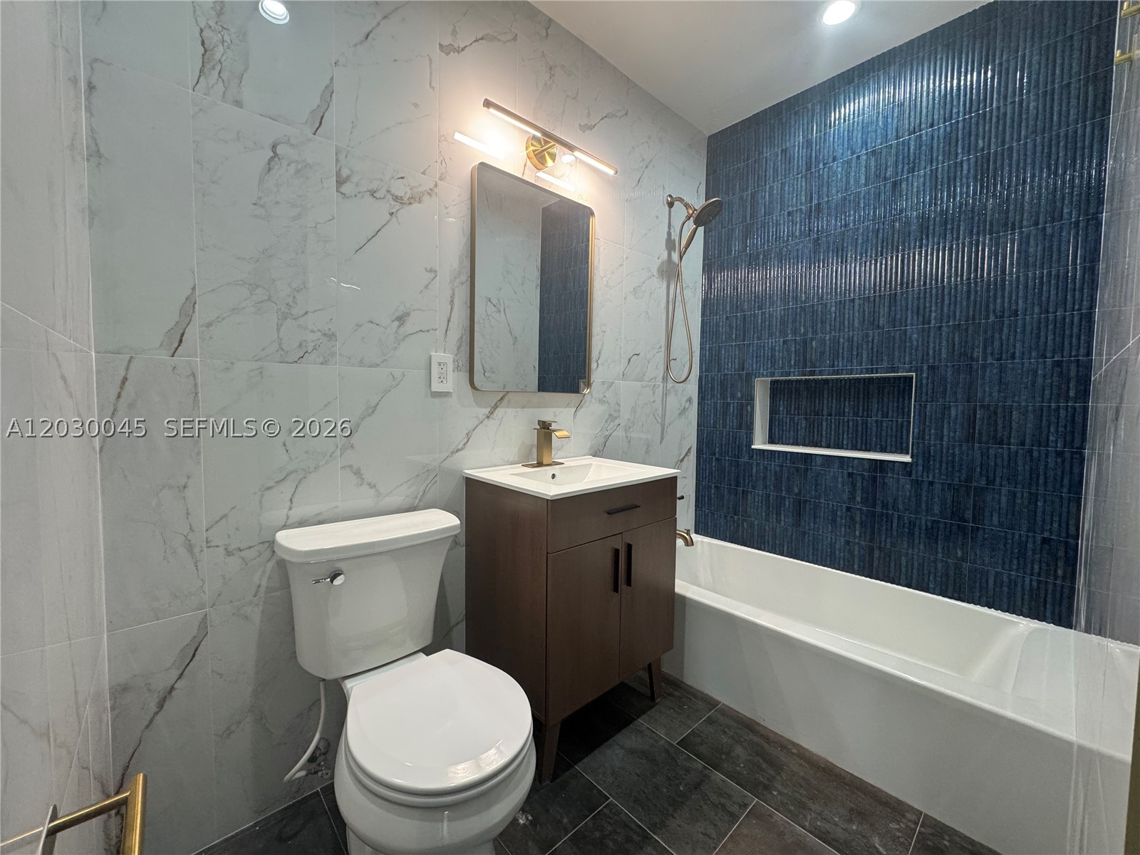 2137 Calais Dr #5, Miami Beach FL 33141