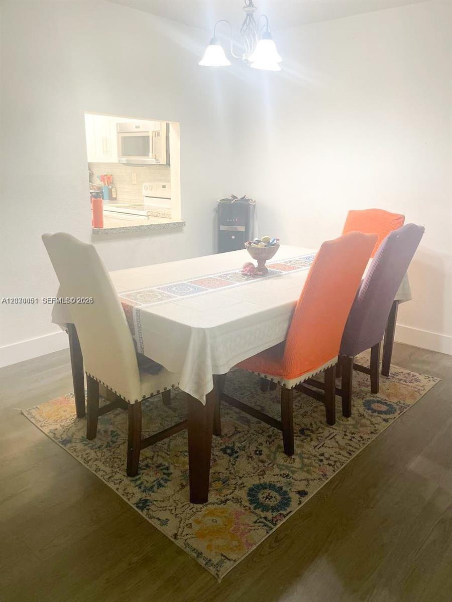 177 Lakeview Dr #104, Weston FL 33326