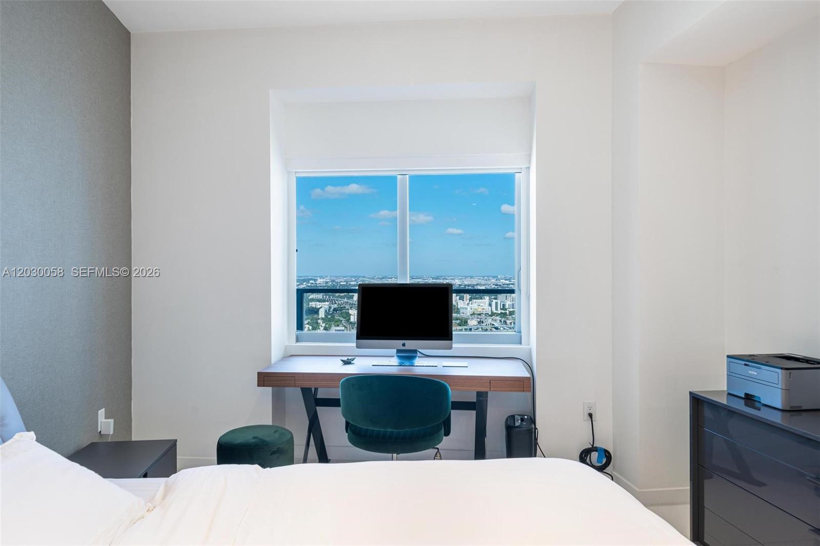1100 Biscayne Blvd #5203, Miami FL 33132