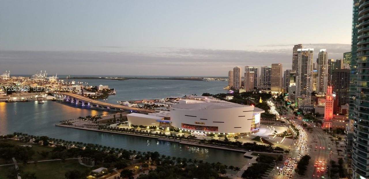 1100 Biscayne Blvd #5203, Miami FL 33132