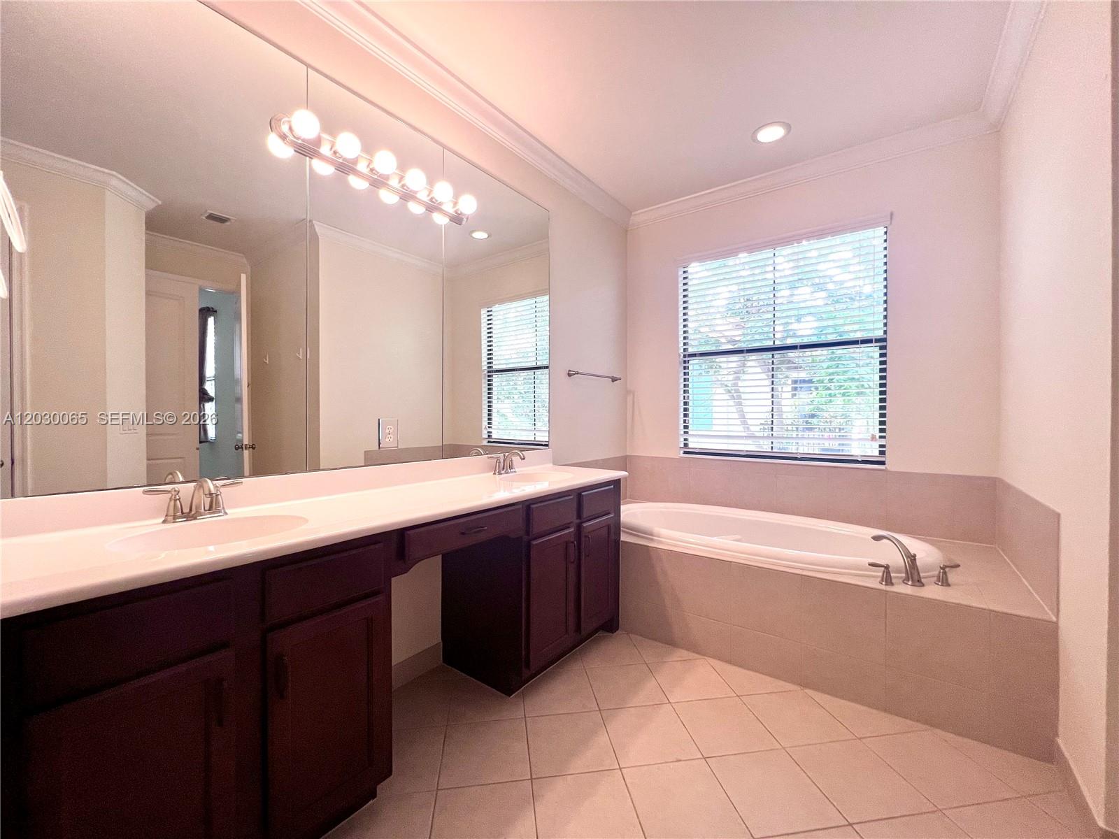 3381 NW 125th Ave, Sunrise FL 33323