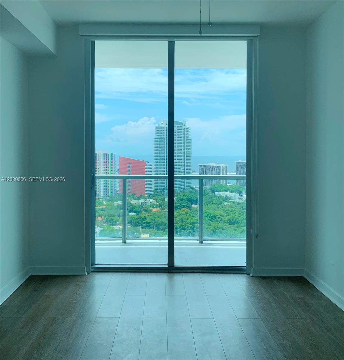 79 SW 12th St #3201-S, Miami FL 33130