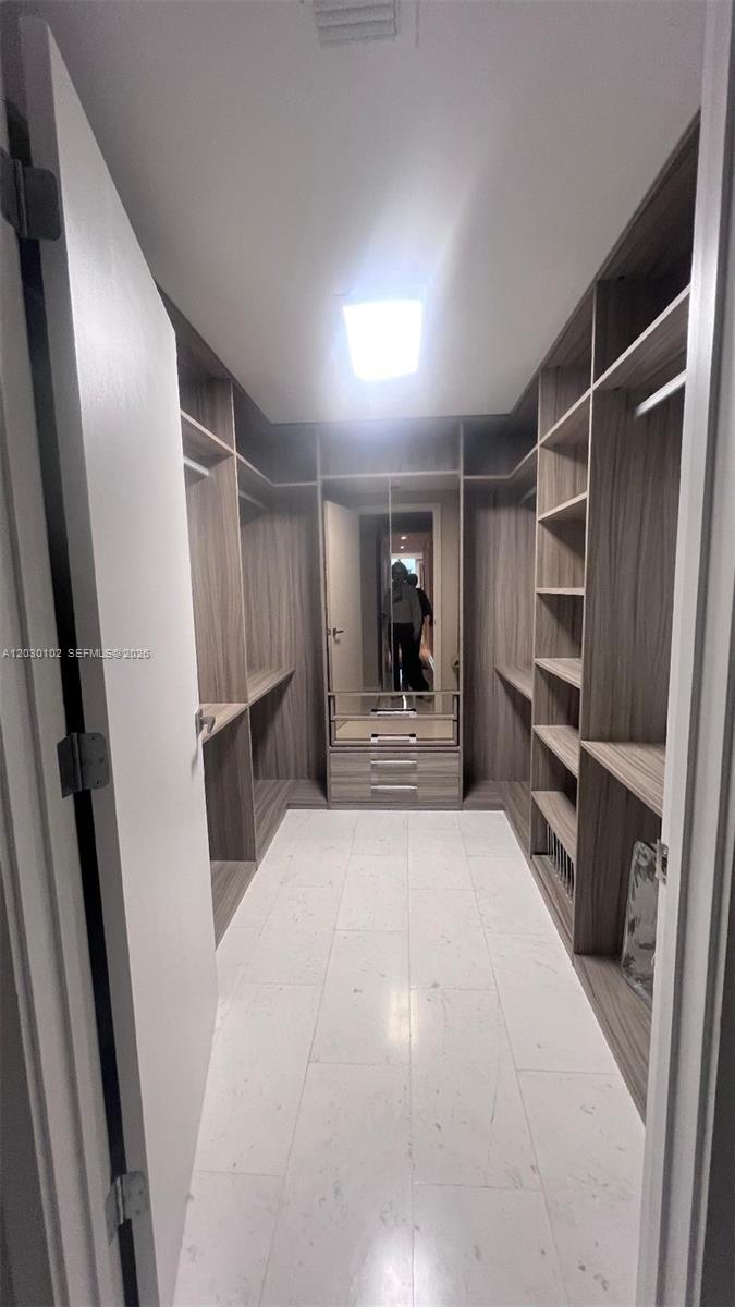 1080 Brickell Ave #3600, Miami FL 33131