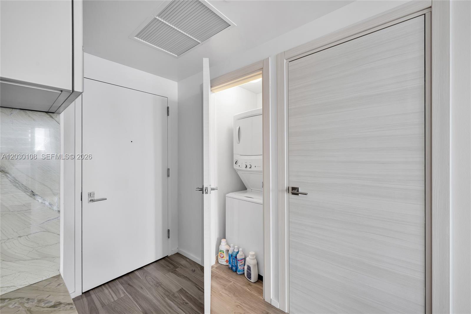 801 S Miami Ave #4602, Miami FL 33130