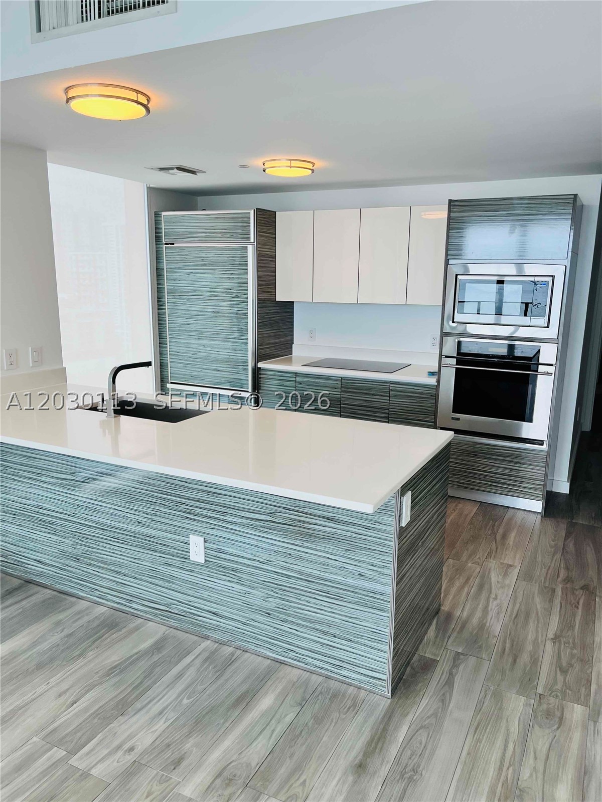 460 NE 28th St #1408, Miami FL 33137