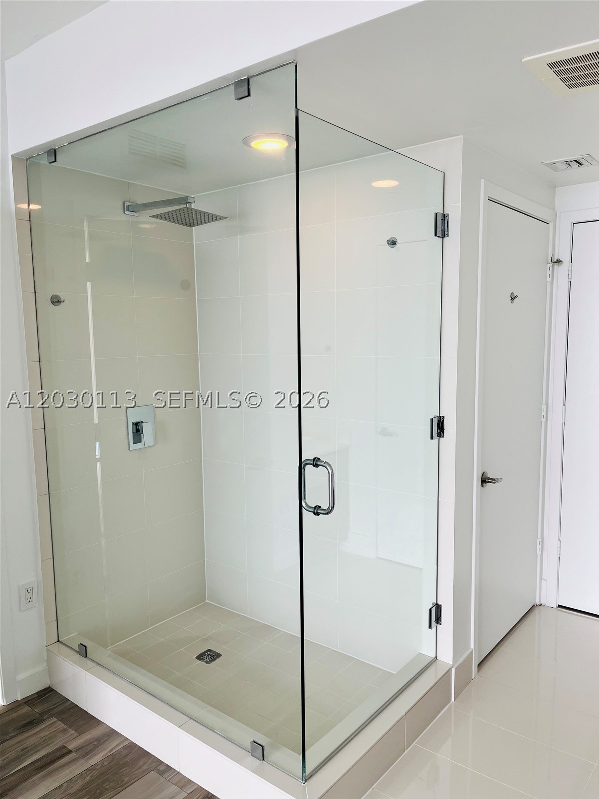 460 NE 28th St #1408, Miami FL 33137