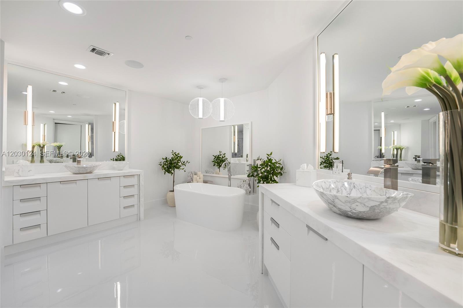 5959 Collins Ave #807, Miami Beach FL 33140