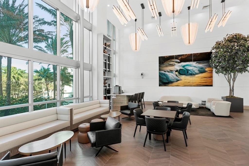 5959 Collins Ave #807, Miami Beach FL 33140