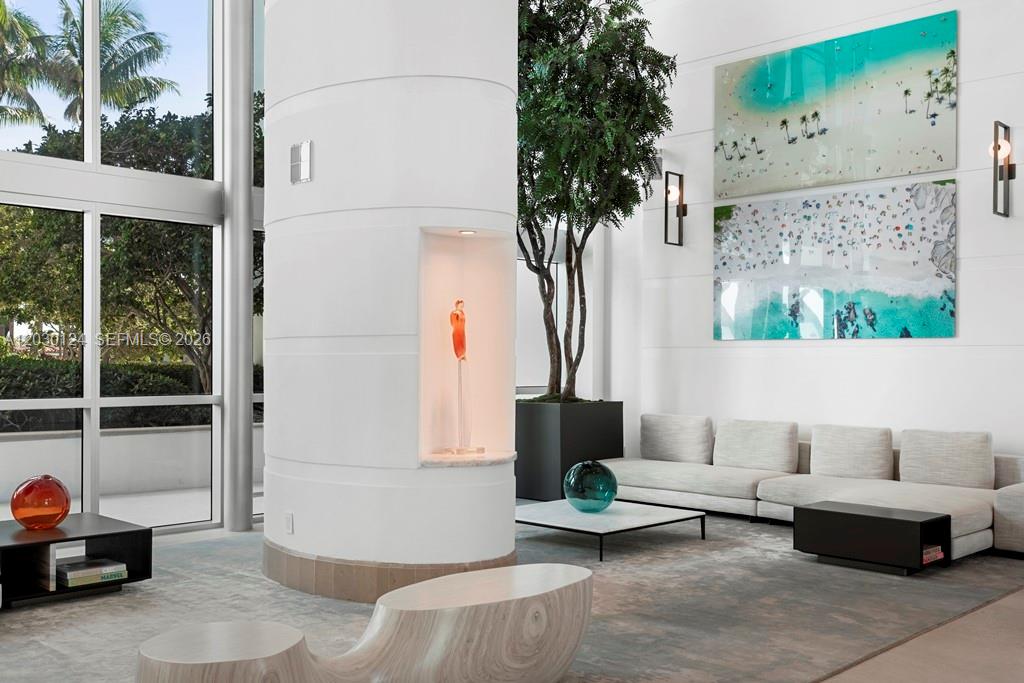 5959 Collins Ave #807, Miami Beach FL 33140