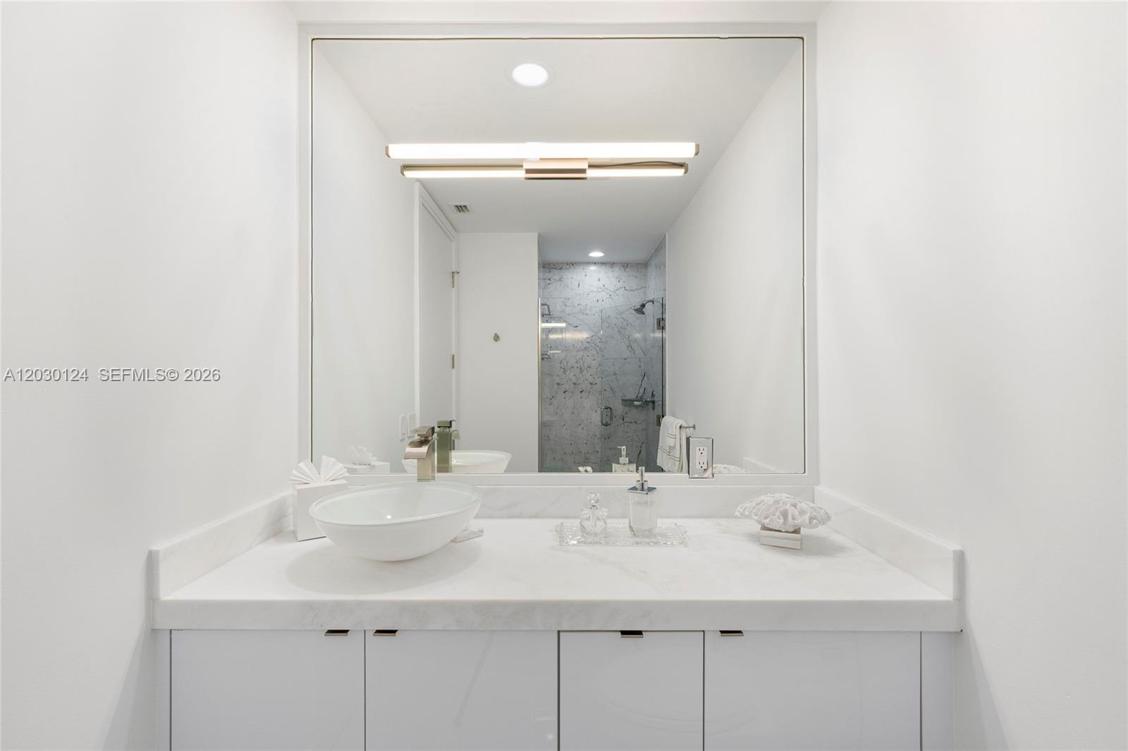 5959 Collins Ave #807, Miami Beach FL 33140