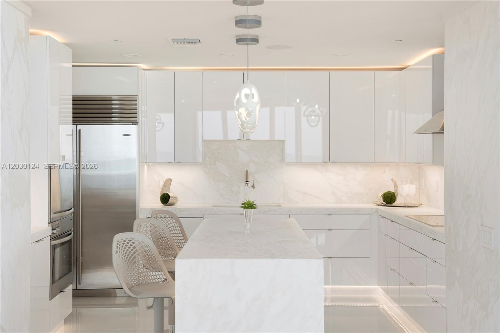 5959 Collins Ave #807, Miami Beach FL 33140