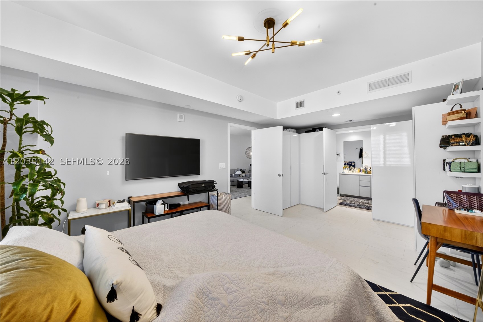 1010 Brickell Ave #2905, Miami FL 33131