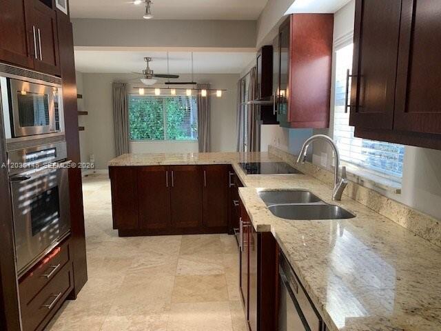 423 Alhambra Cir, Coral Gables FL 33134