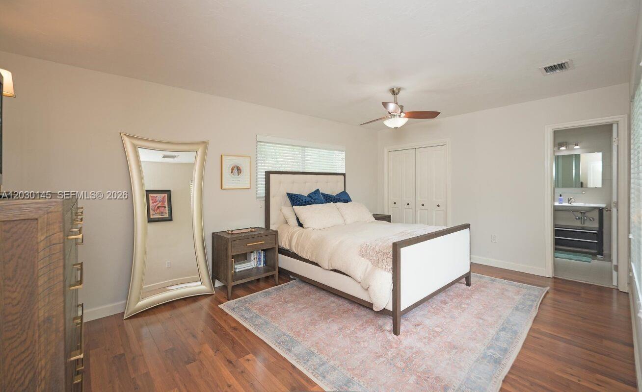 423 Alhambra Cir, Coral Gables FL 33134