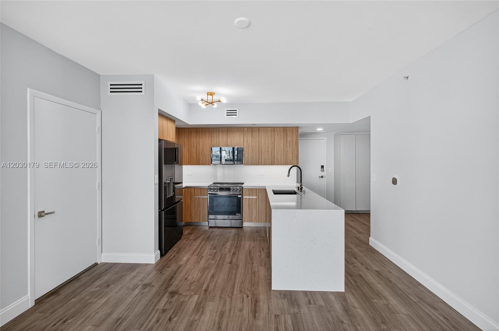 350 S Miami Ave #1705, Miami FL 33130