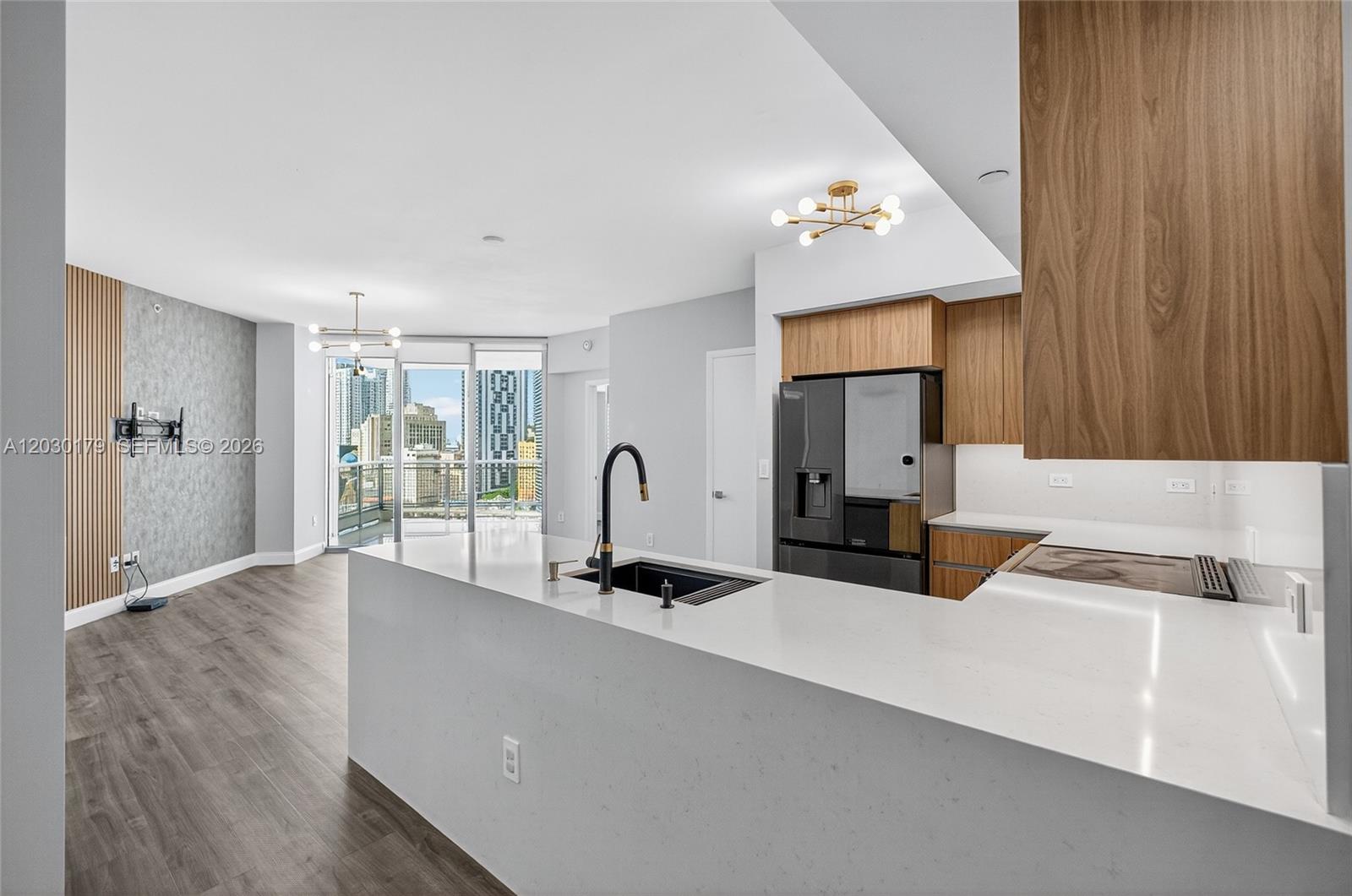 350 S Miami Ave #1705, Miami FL 33130