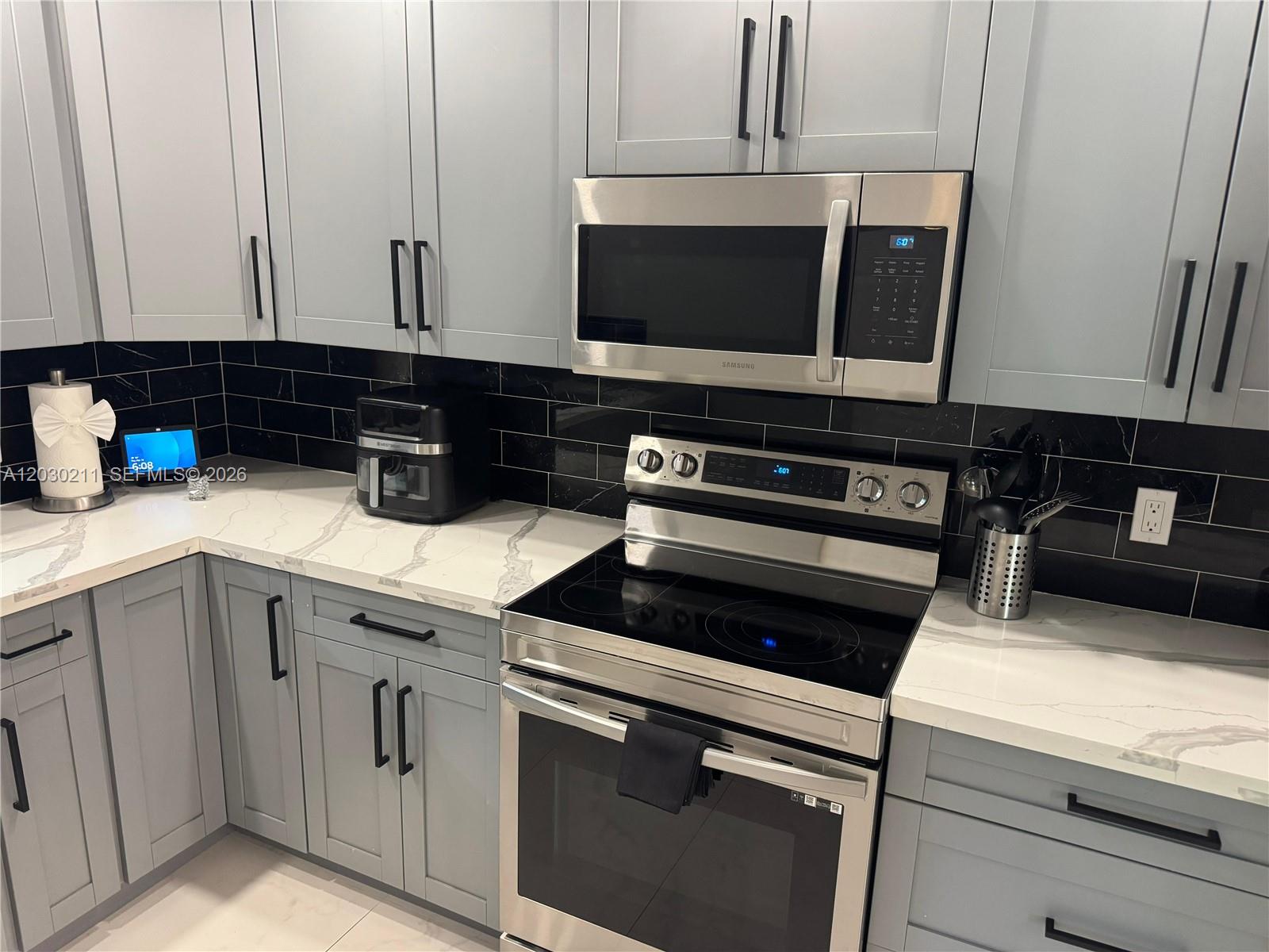 50 NE 209th Ter, Miami Gardens FL 33179