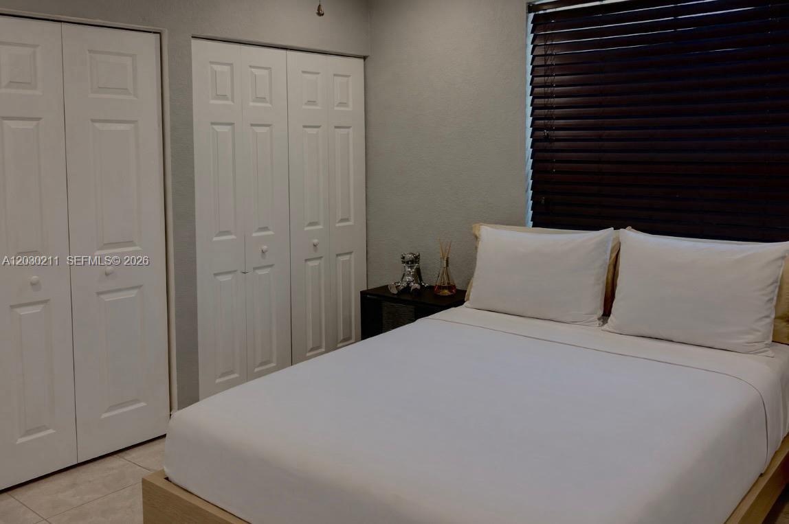 50 NE 209th Ter, Miami Gardens FL 33179