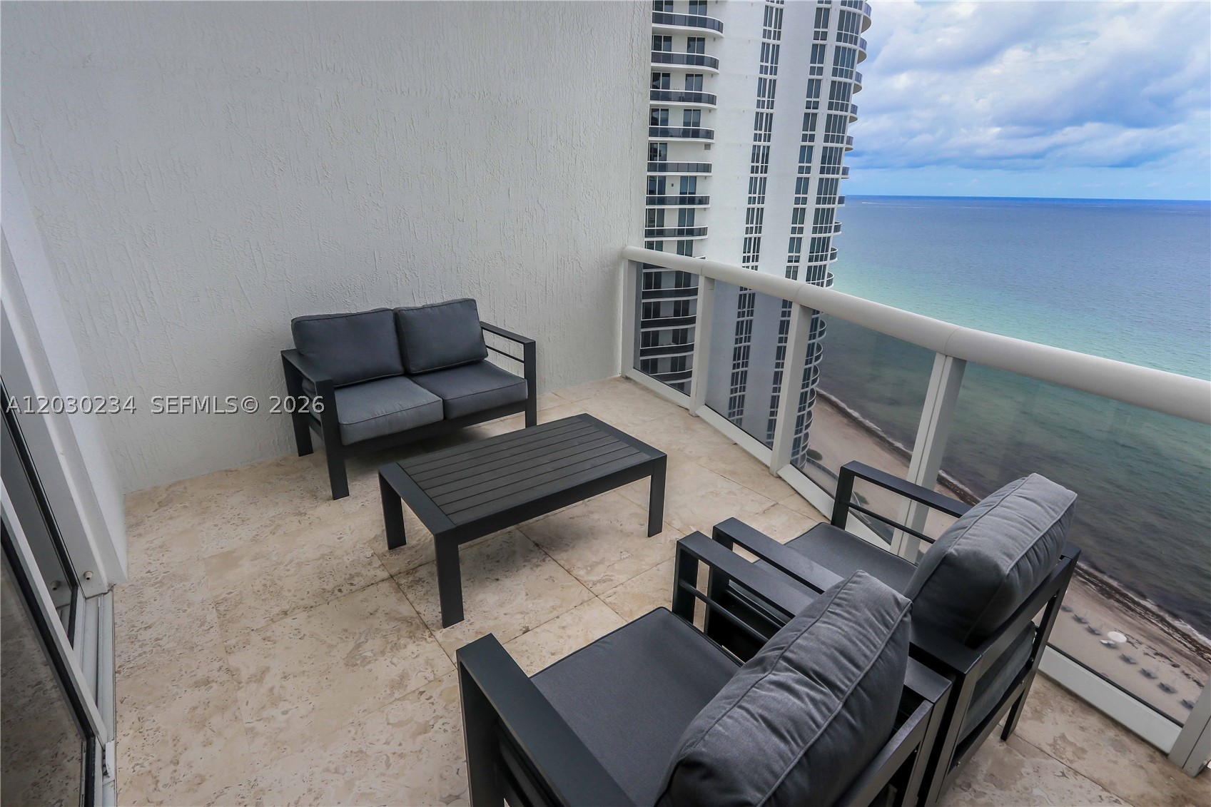 15901 Collins Ave #2004, Sunny Isles Beach FL 33160