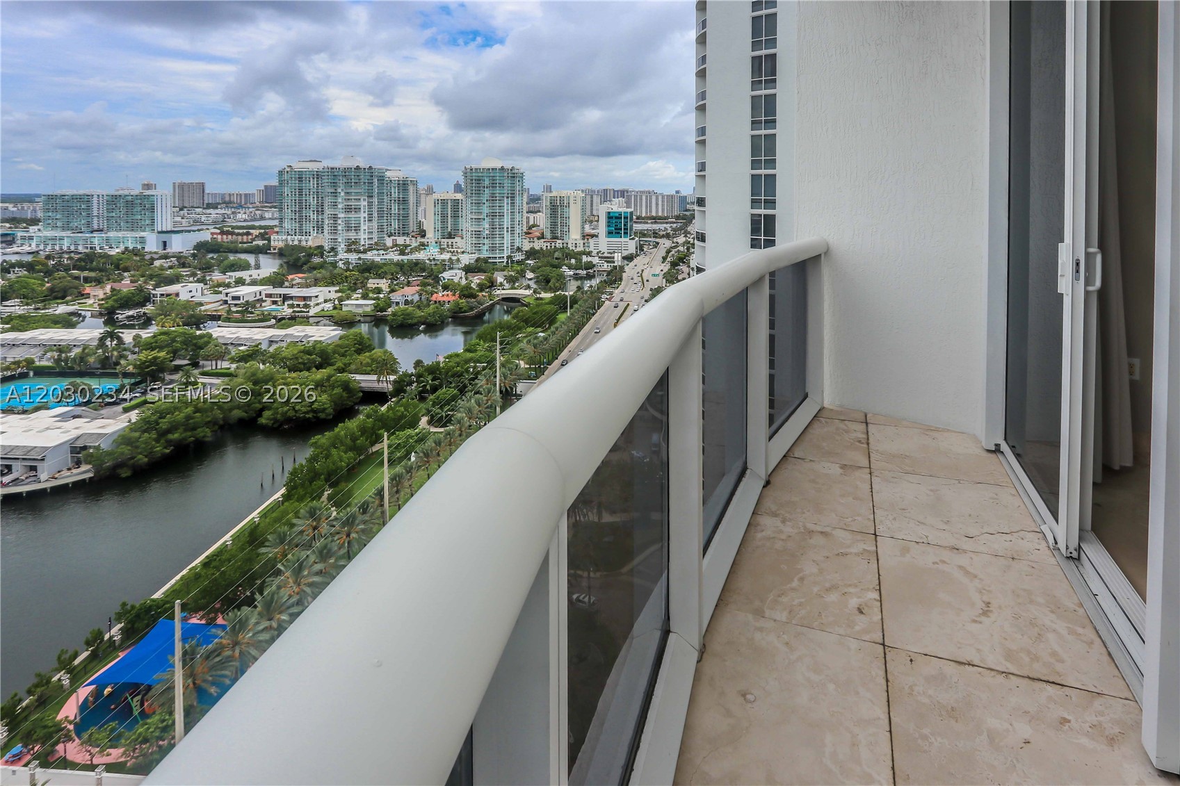 15901 Collins Ave #2004, Sunny Isles Beach FL 33160
