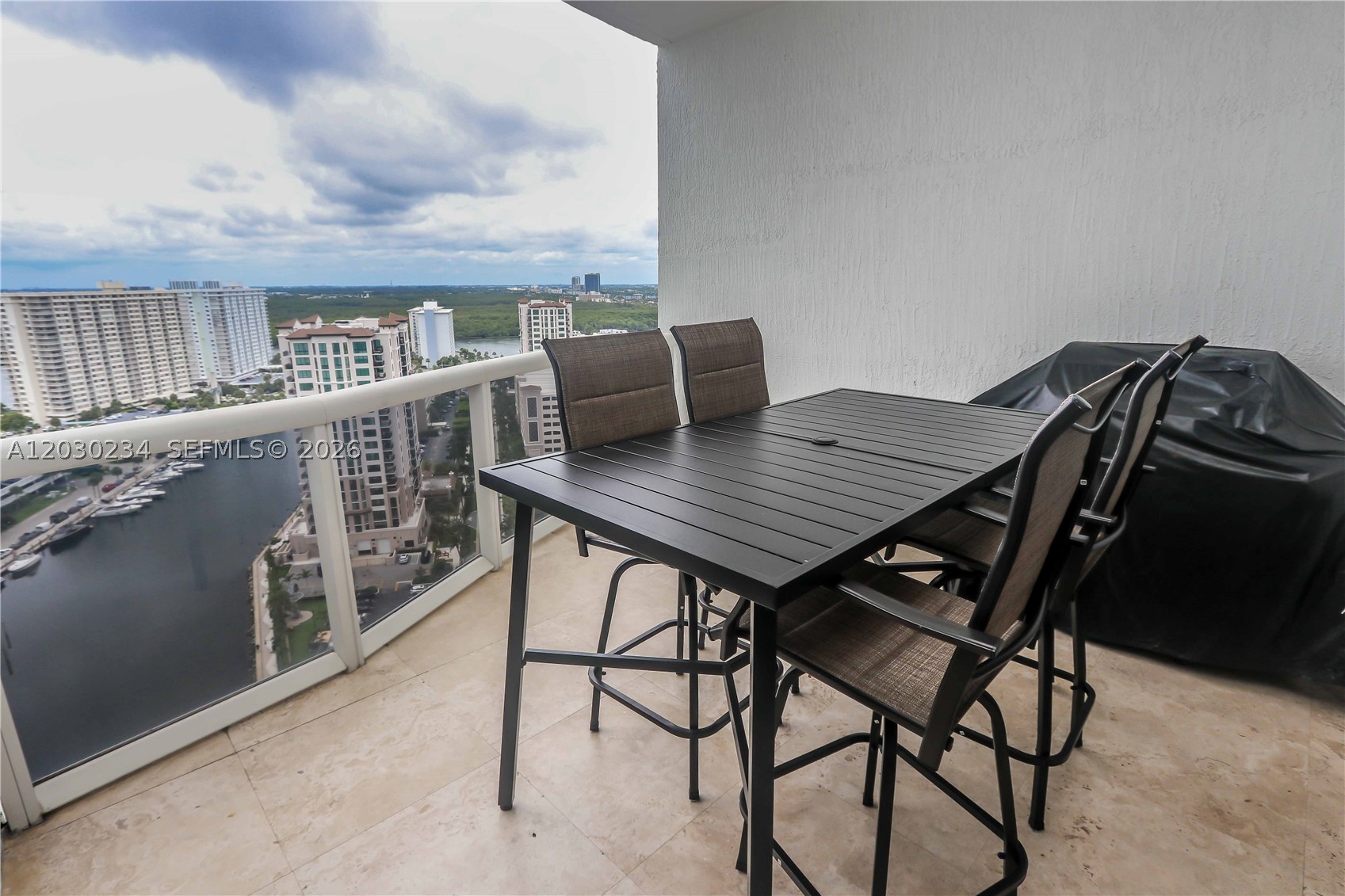 15901 Collins Ave #2004, Sunny Isles Beach FL 33160