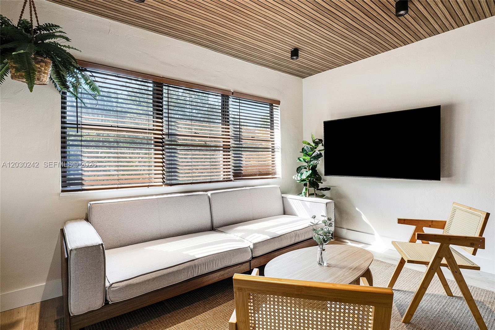 1275 Marseille Dr #42, Miami Beach FL 33141