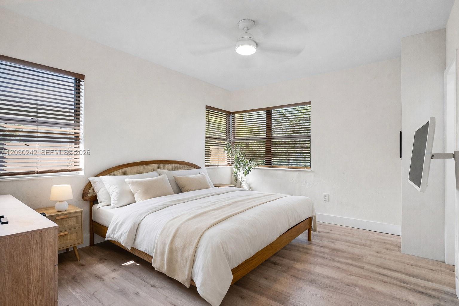 1275 Marseille Dr #42, Miami Beach FL 33141