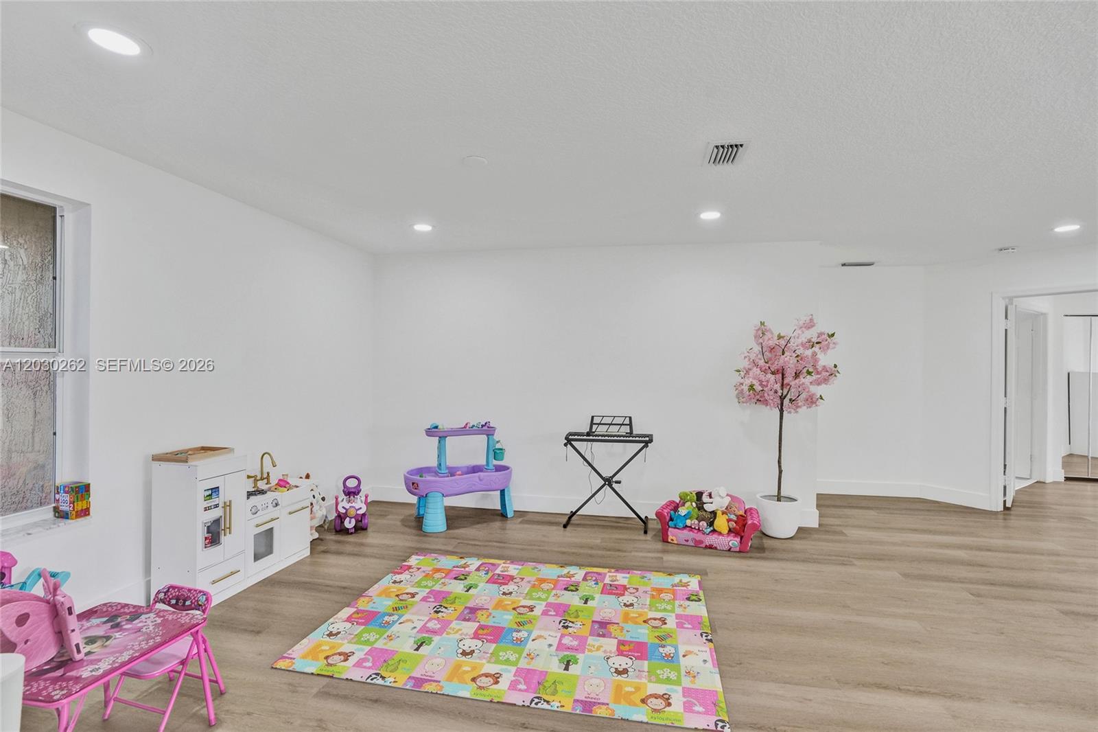 16180 SW 14th St, Pembroke Pines FL 33027