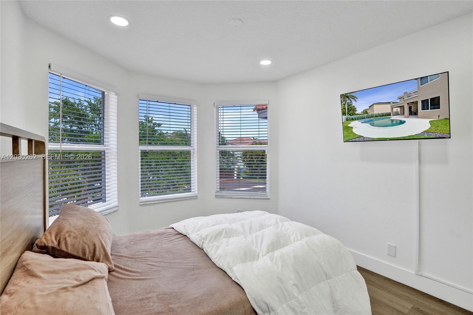 16180 SW 14th St, Pembroke Pines FL 33027