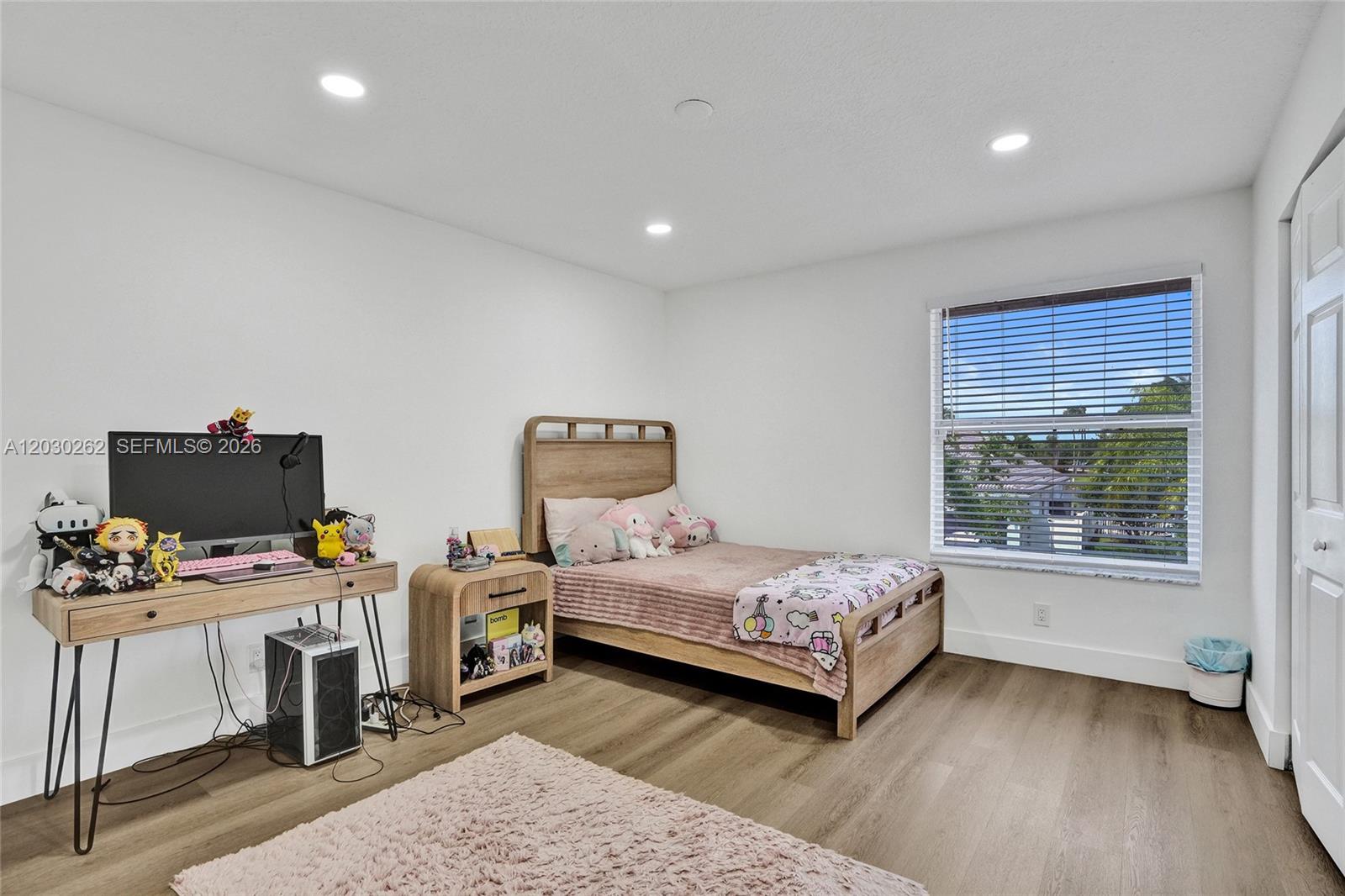 16180 SW 14th St, Pembroke Pines FL 33027