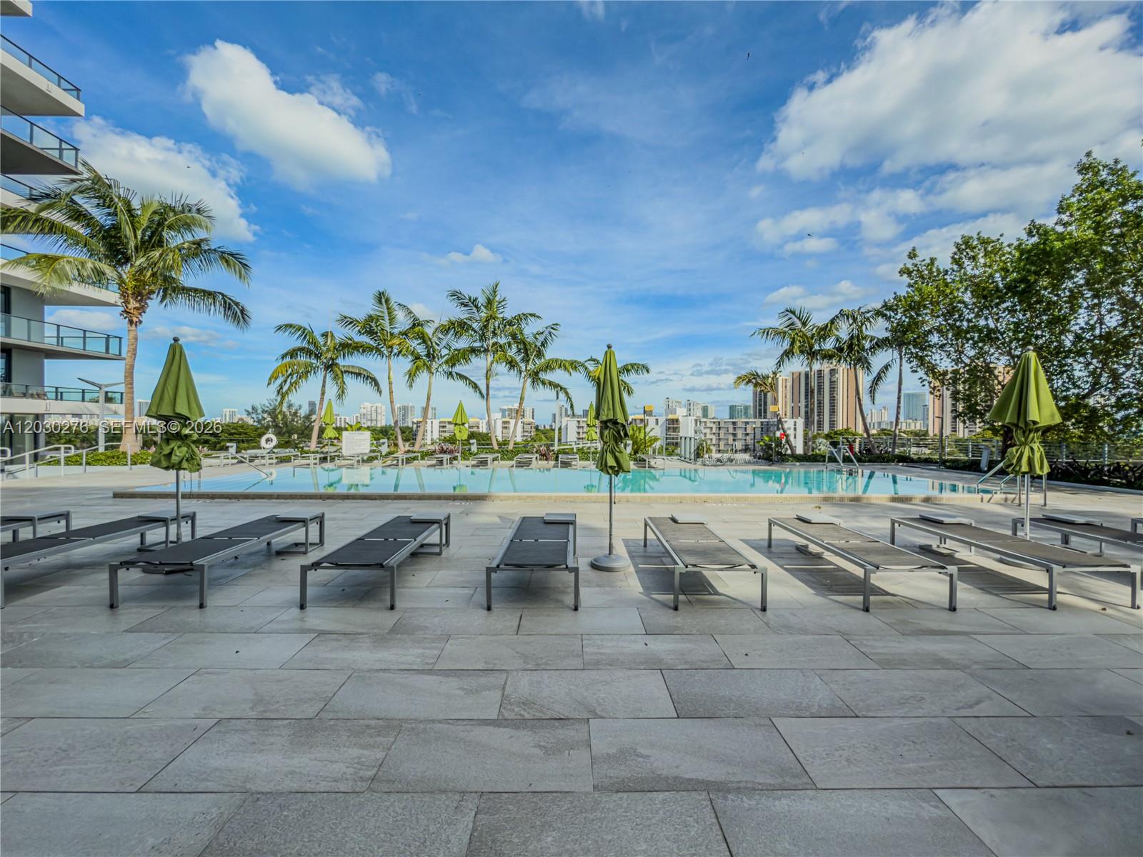2960 NE 207th St #1104, Aventura FL 33180