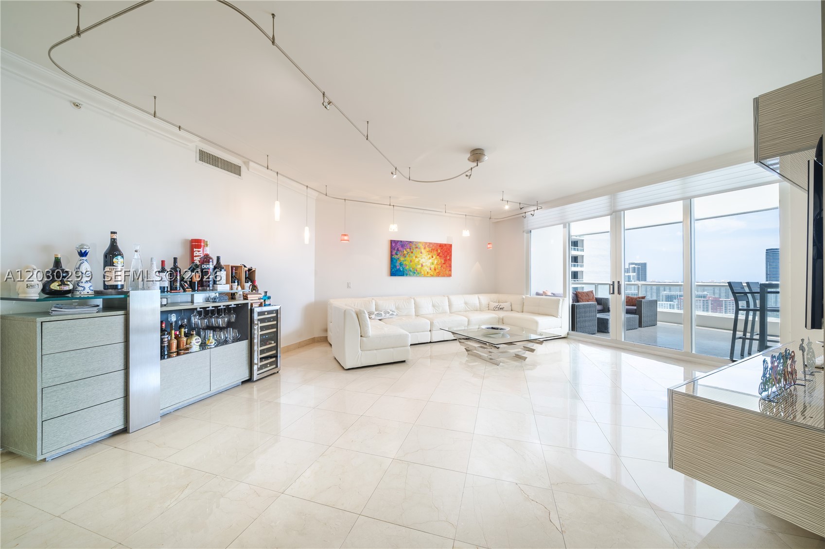 21050 Point Pl #2601, Aventura FL 33180