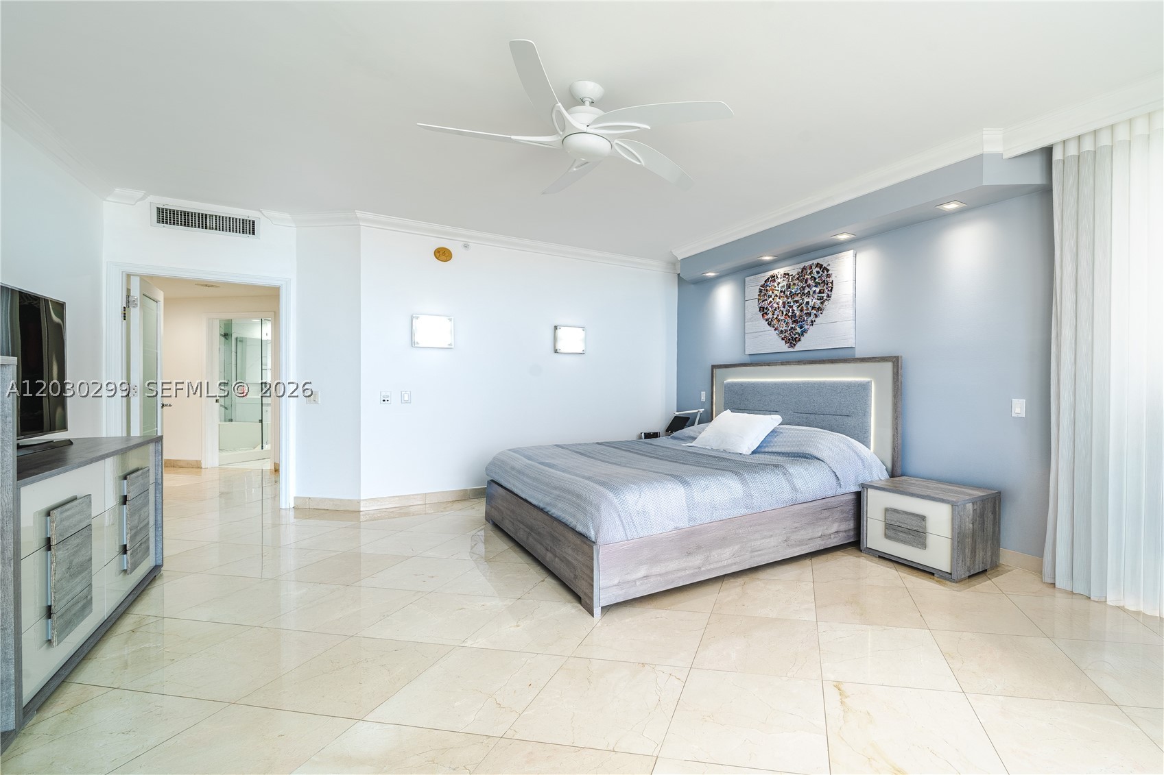 21050 Point Pl #2601, Aventura FL 33180