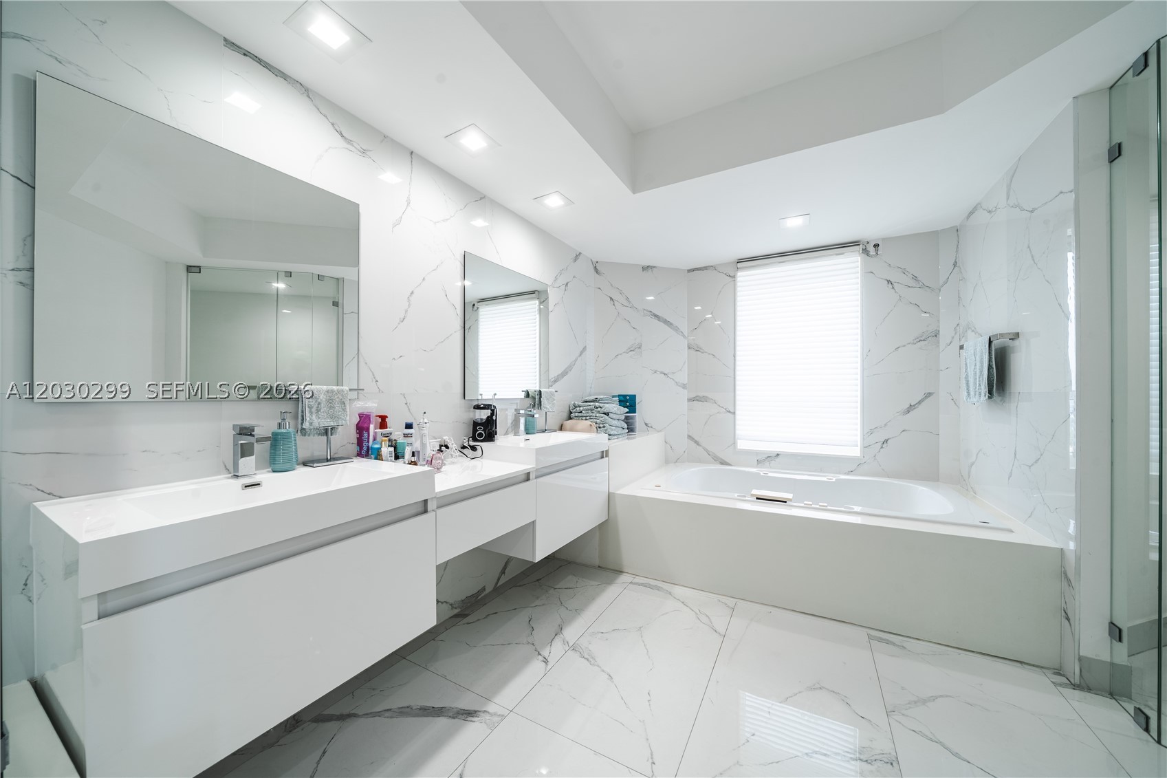 21050 Point Pl #2601, Aventura FL 33180