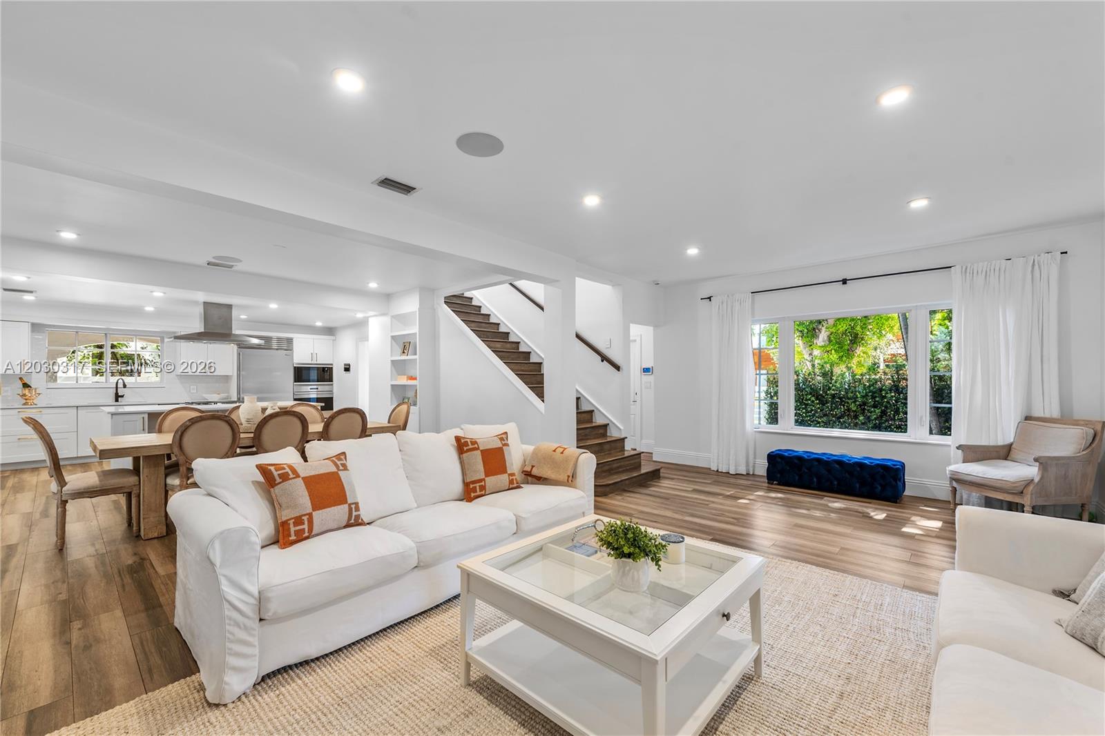 5236 Pine Tree Dr, Miami Beach FL 33140