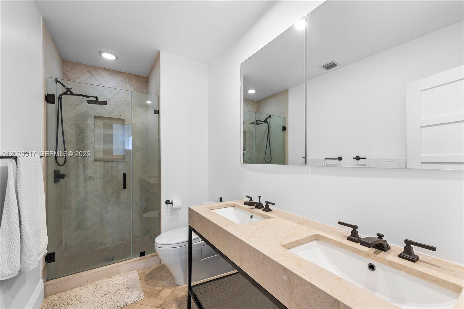 5236 Pine Tree Dr, Miami Beach FL 33140