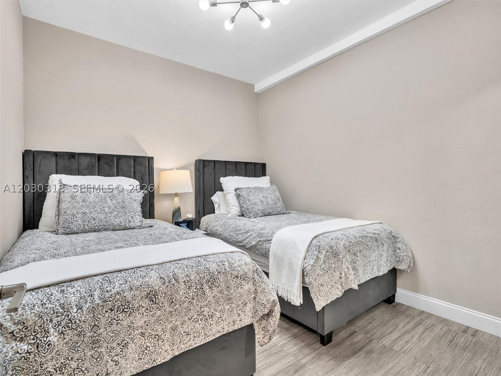 8052 NW 161st Ter, Miami Lakes FL 33016