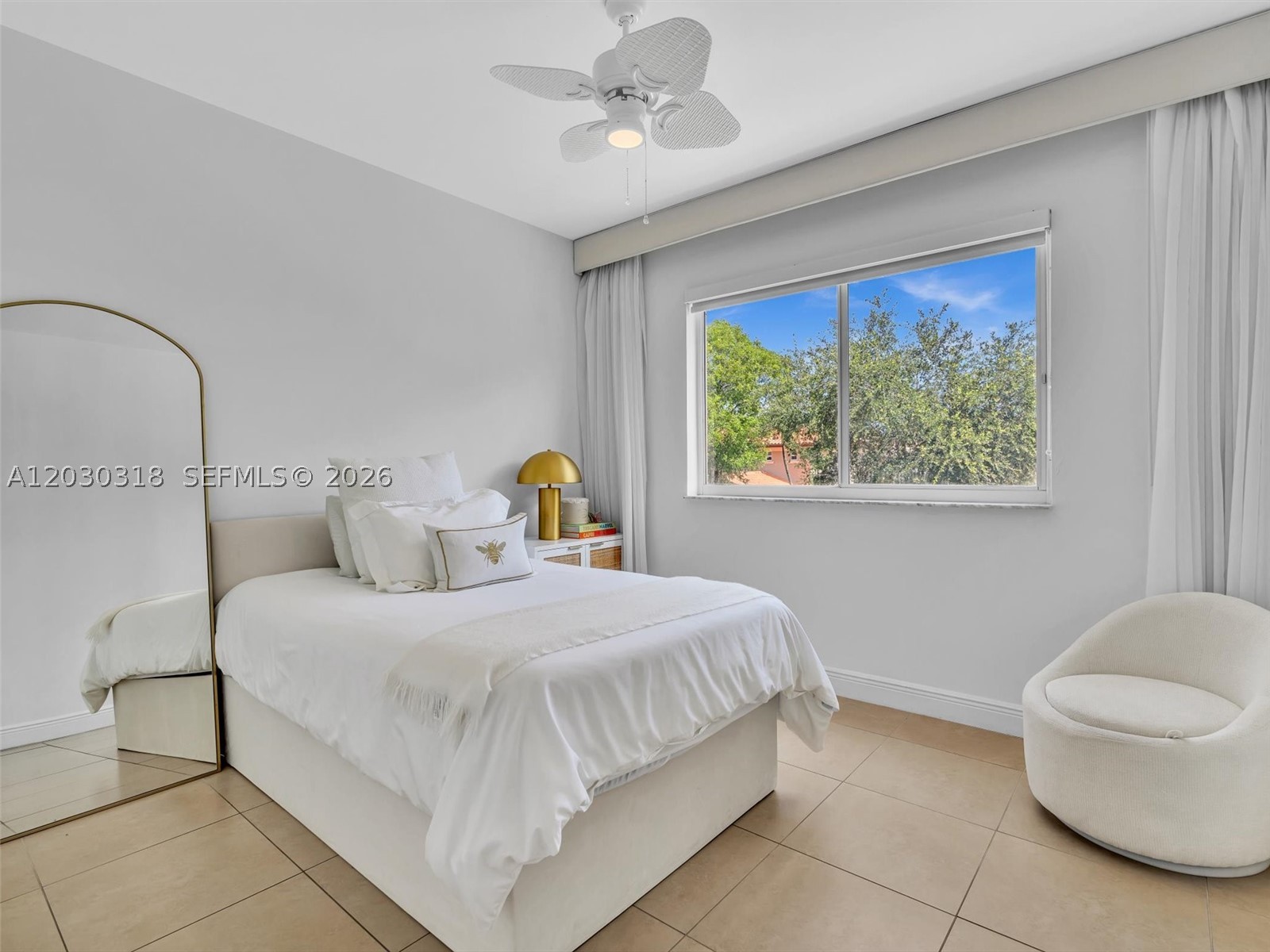 8052 NW 161st Ter, Miami Lakes FL 33016
