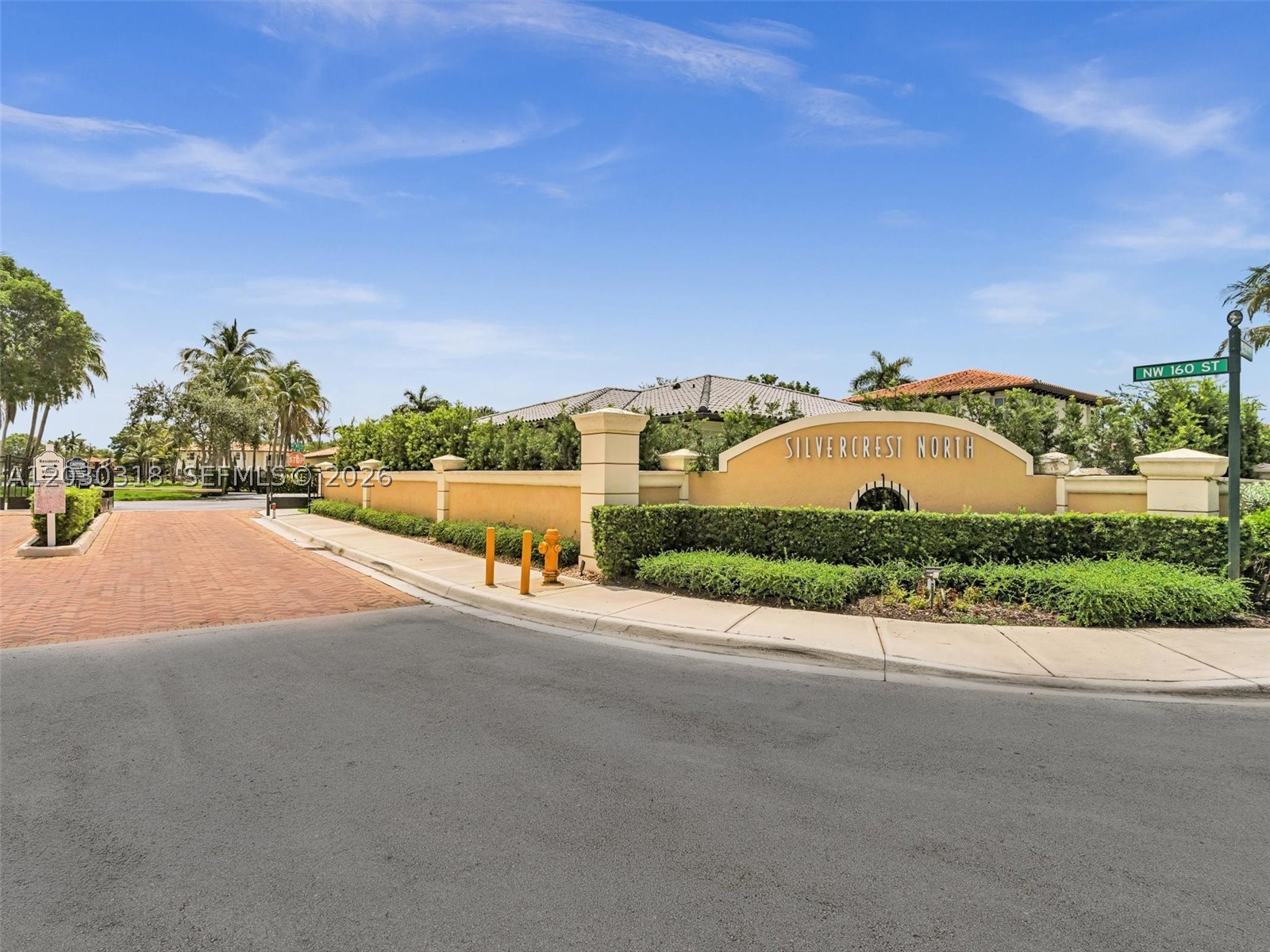 8052 NW 161st Ter, Miami Lakes FL 33016