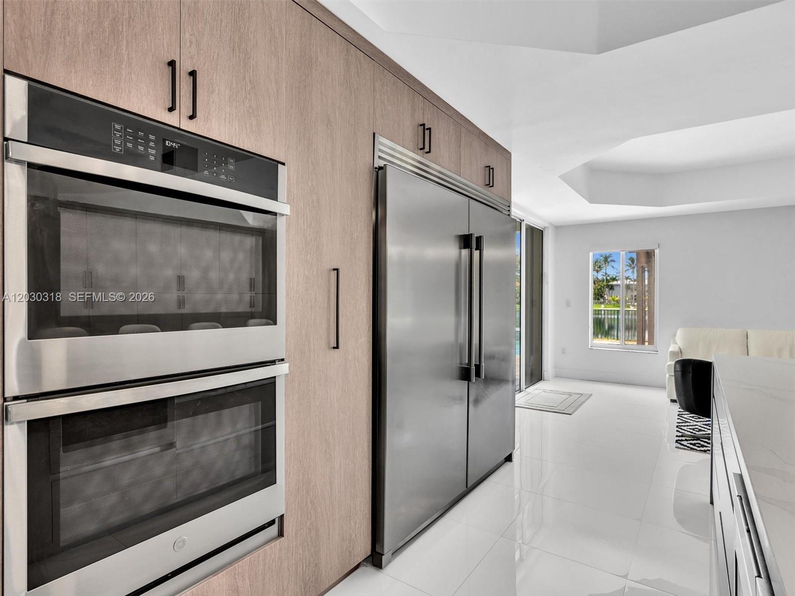 8052 NW 161st Ter, Miami Lakes FL 33016