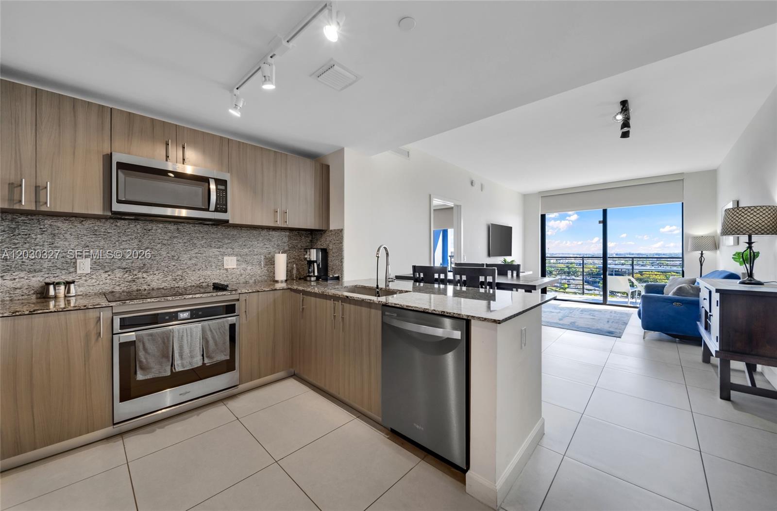 5350 NW 84th Ave #903, Doral FL 33166