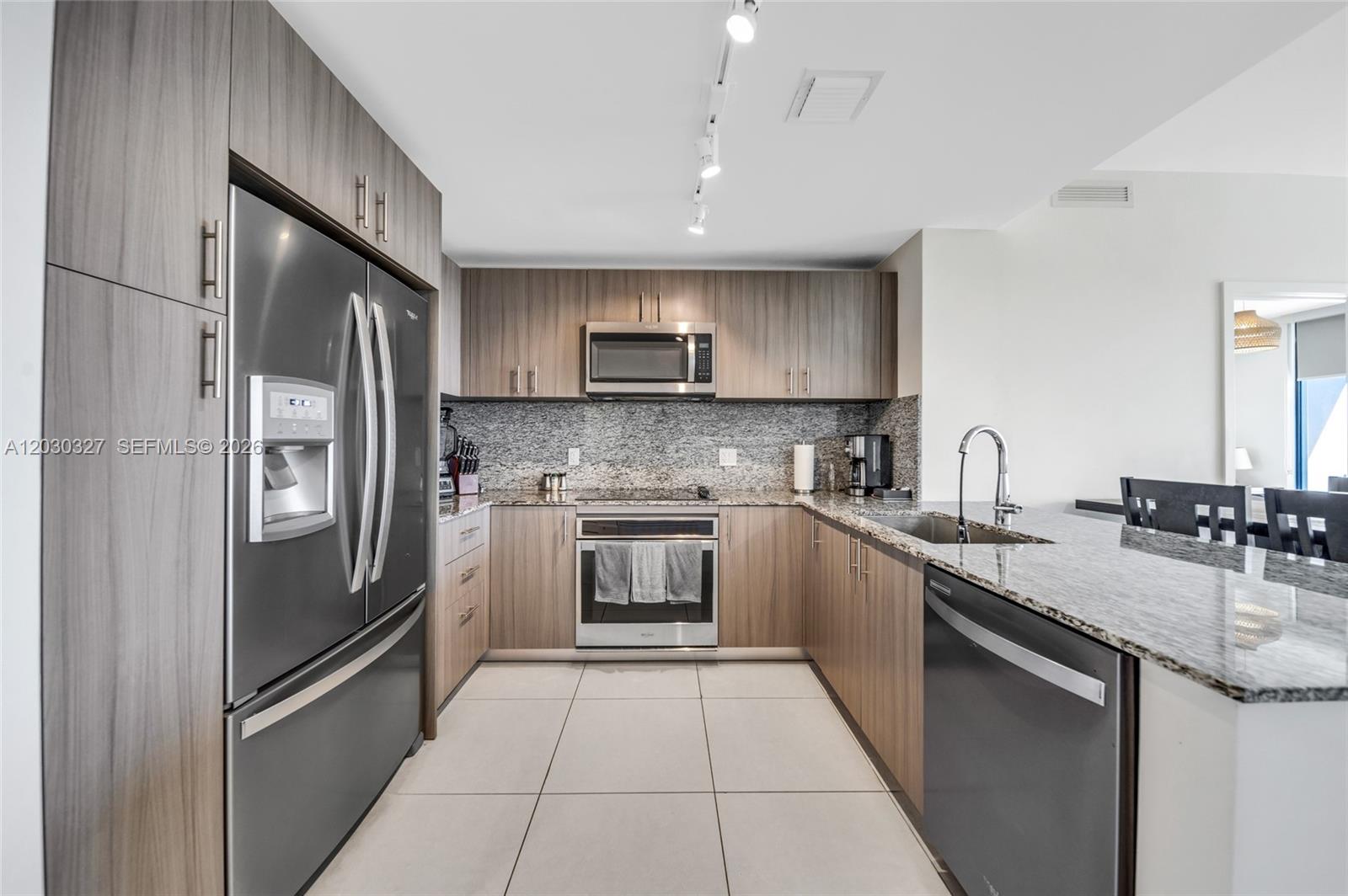 5350 NW 84th Ave #903, Doral FL 33166