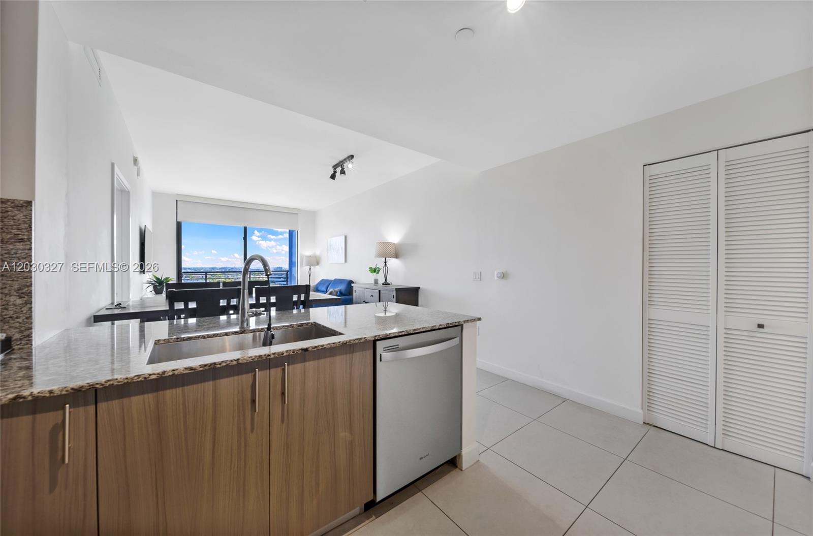 5350 NW 84th Ave #903, Doral FL 33166