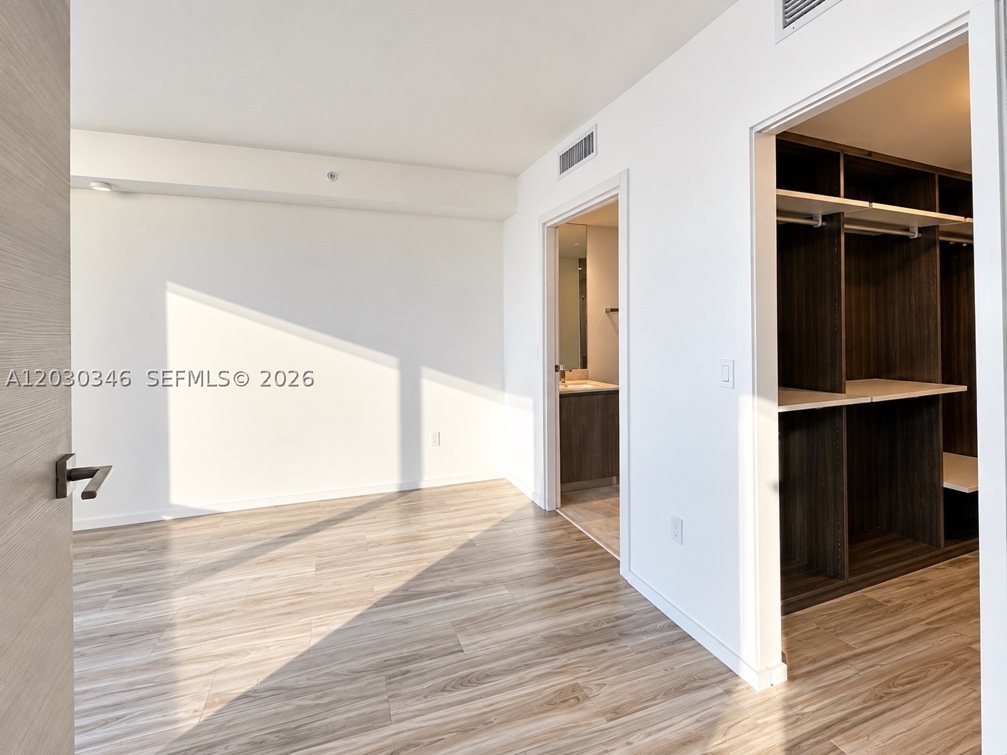 801 S Miami Ave #1502, Miami FL 33130