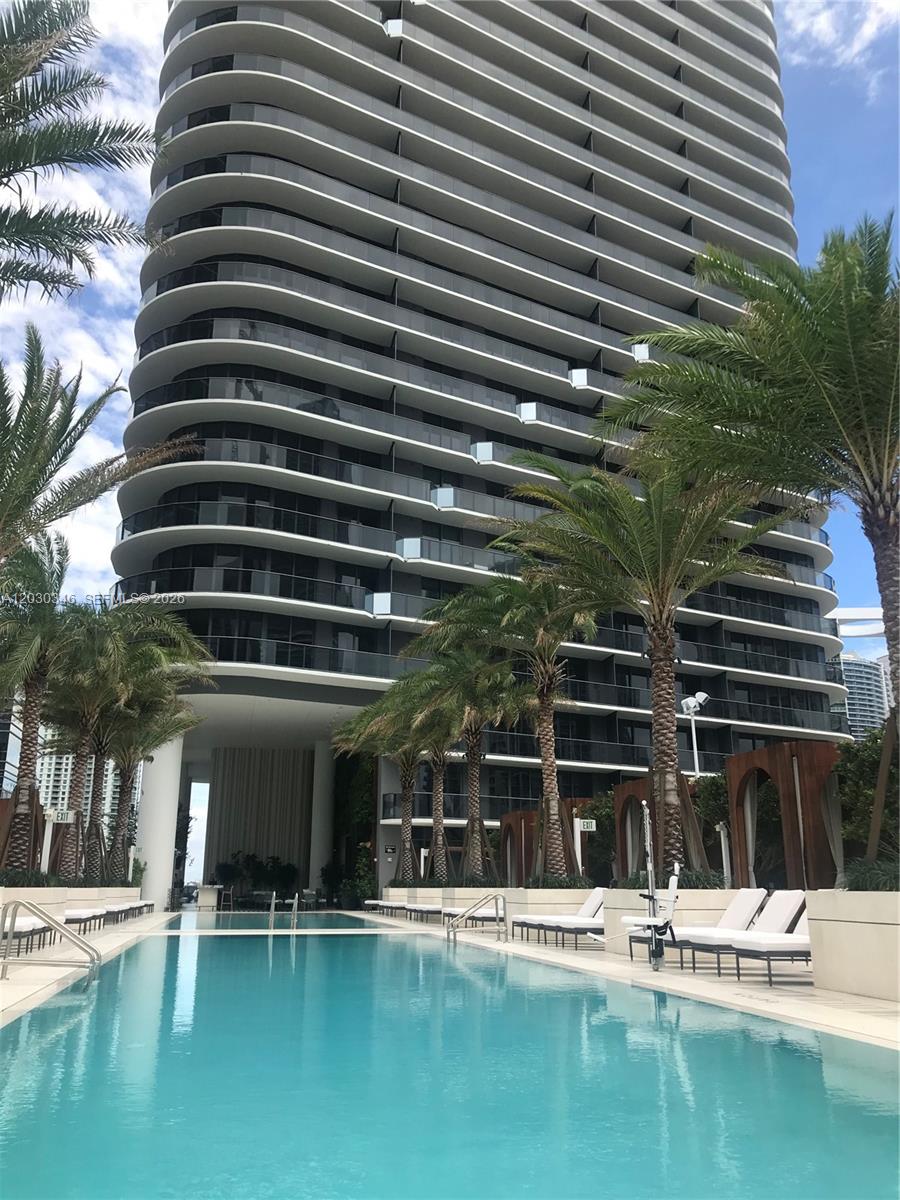 801 S Miami Ave #1502, Miami FL 33130