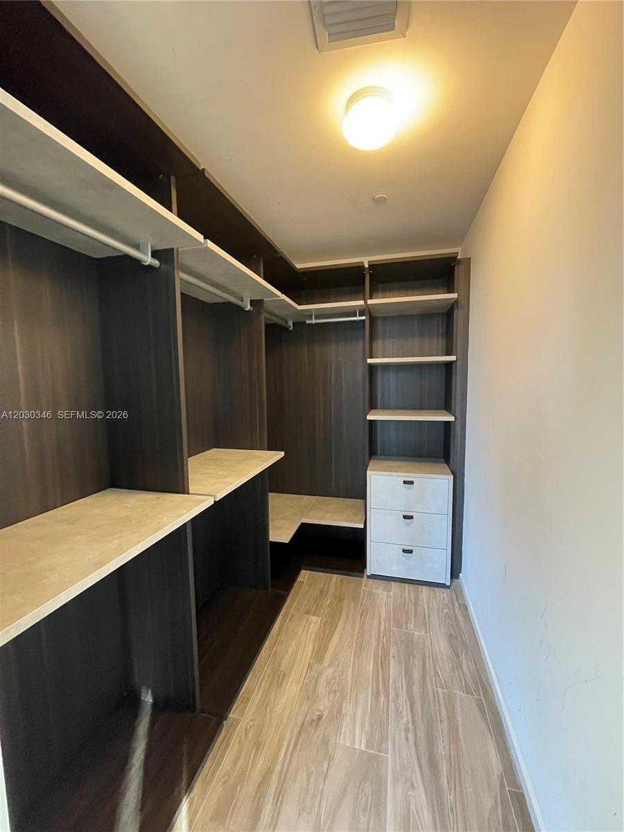 801 S Miami Ave #1502, Miami FL 33130