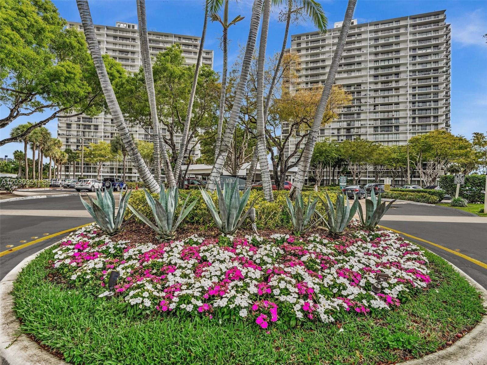 3731 N Country Club Dr #PH-24, Aventura FL 33180