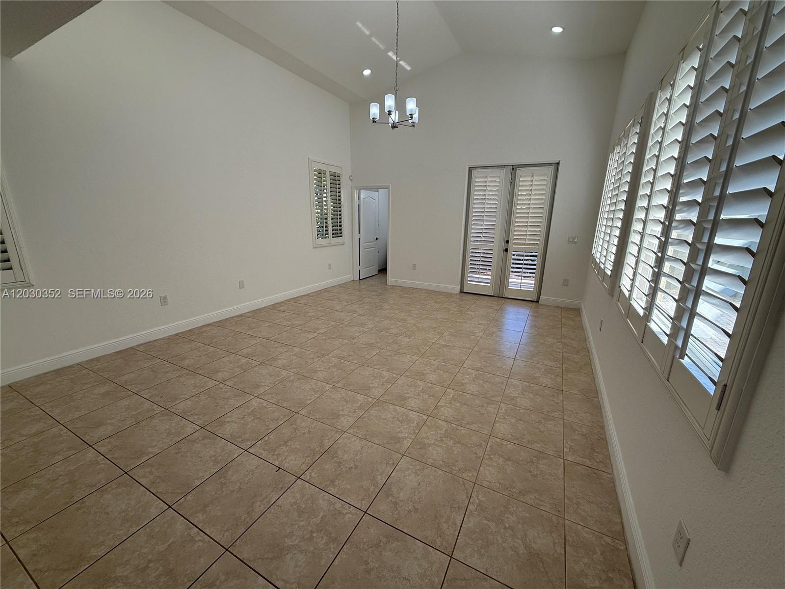 2250 SE 19th Ave, Homestead FL 33035