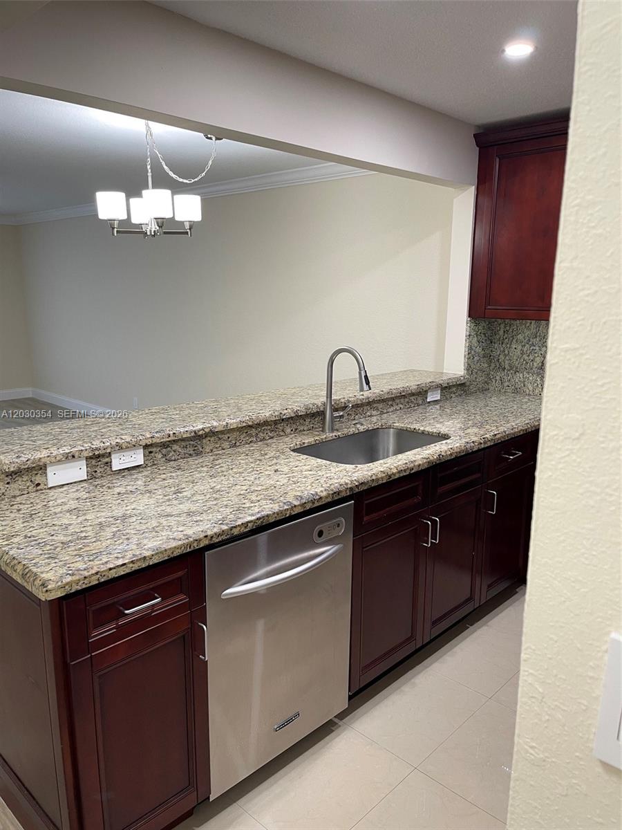 5911 NE 14th Ln #205S, Fort Lauderdale FL 33334