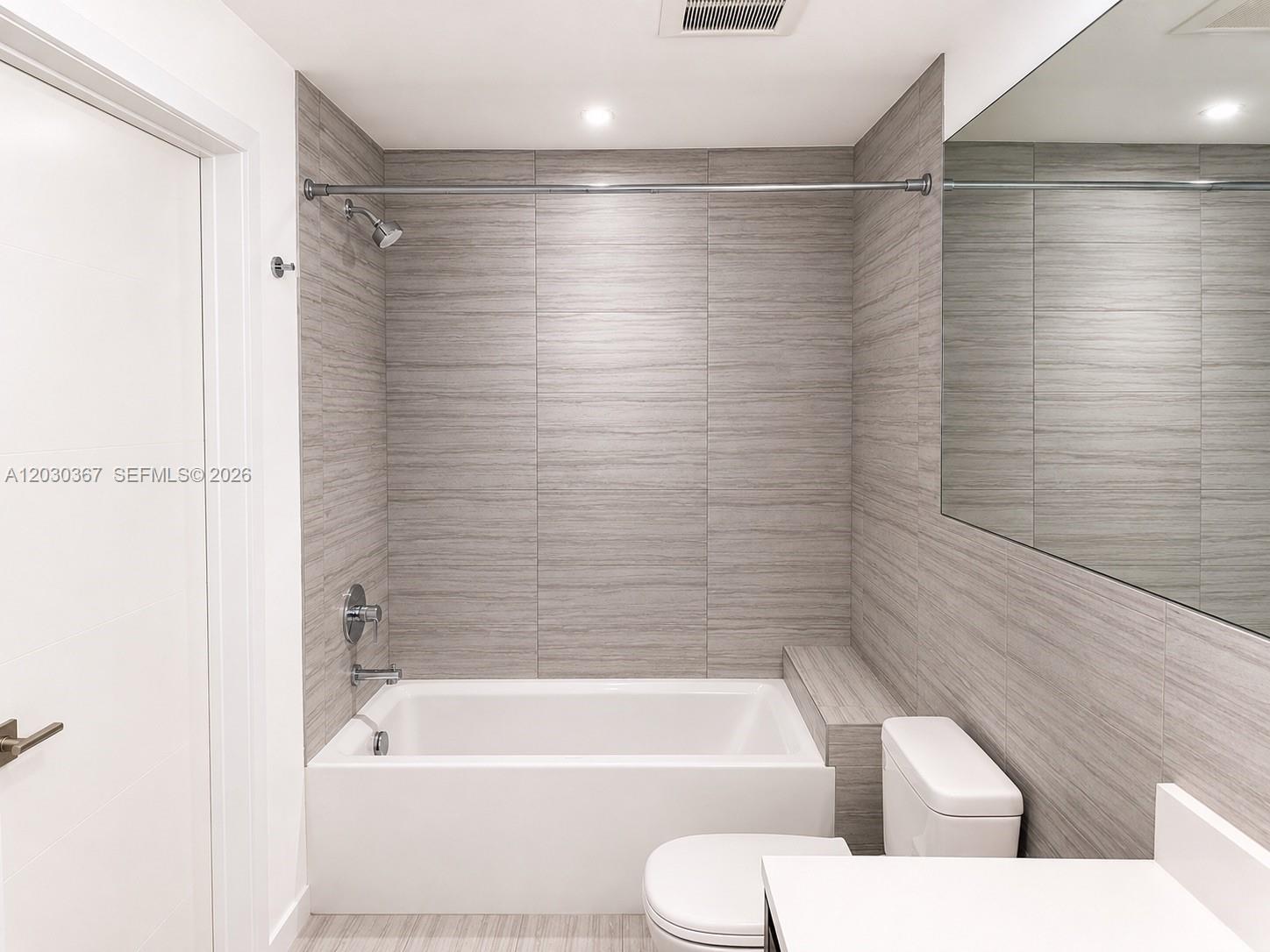 301 Altara Ave #529, Coral Gables FL 33146